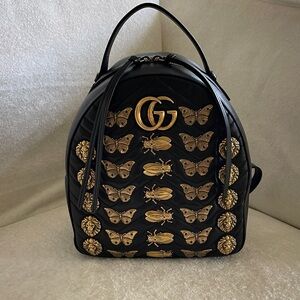 Gucci
Double G Marmont